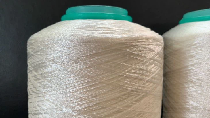 Polylactic acid core-spun yarn in comfort